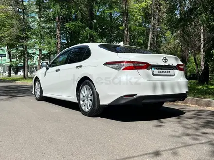 Toyota Camry 2019 года за 13 000 000 тг. в Алматы – фото 19