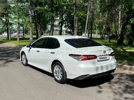 Toyota Camry 2019 года за 13 000 000 тг. в Алматы – фото 7