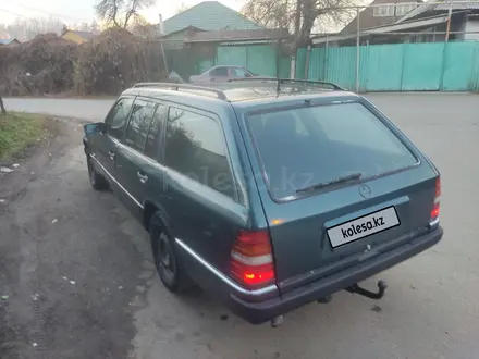 Mercedes-Benz E 300 1995 года за 1 300 000 тг. в Алматы