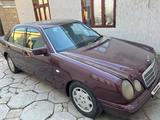 Mercedes-Benz E 200 1995 годаfor2 000 000 тг. в Тараз – фото 2