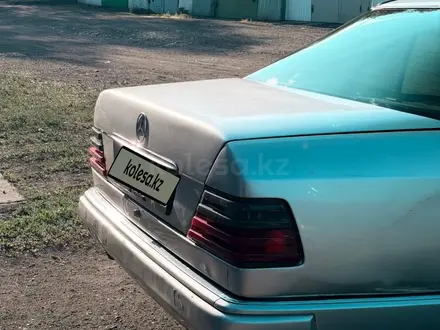 Mercedes-Benz E 280 1993 года за 850 000 тг. в Караганда – фото 11