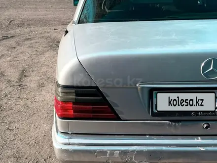 Mercedes-Benz E 280 1993 года за 850 000 тг. в Караганда