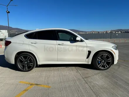 BMW X6 M 2015 года за 17 500 000 тг. в Алматы – фото 9