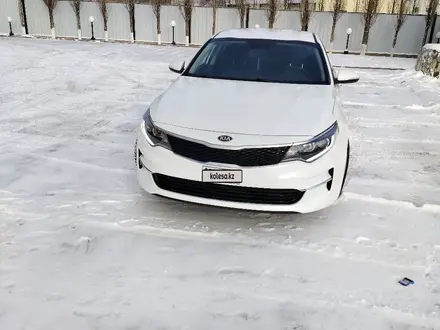 Kia Optima 2017 года за 6 200 000 тг. в Актобе – фото 10