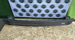 Усилитель заднего бампера nissan qashqai j11 за 6 428 тг. в Астана