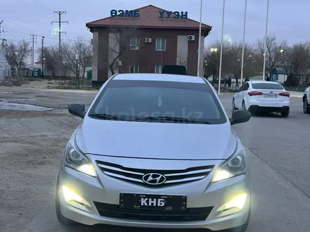 Hyundai Accent 2014 года за 3 650 000 тг. в Жанаозен – фото 2