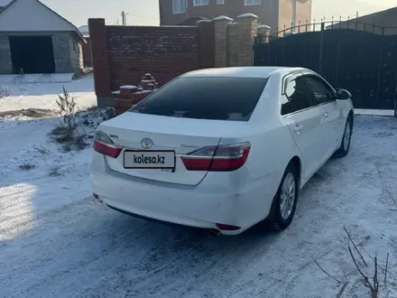 Toyota Camry 2015 года за 11 000 000 тг. в Усть-Каменогорск – фото 2