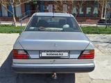 Mercedes-Benz E 230 1992 года за 1 600 000 тг. в Шымкент – фото 5