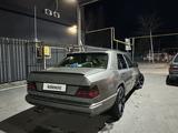 Mercedes-Benz E 220 1990 года за 1 350 000 тг. в Алматы – фото 4