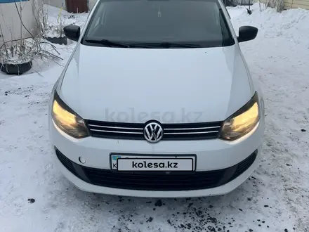 Volkswagen Polo 2014 года за 3 750 000 тг. в Астана – фото 2