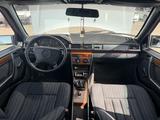 Mercedes-Benz E 220 1993 годаүшін1 700 000 тг. в Шымкент – фото 4