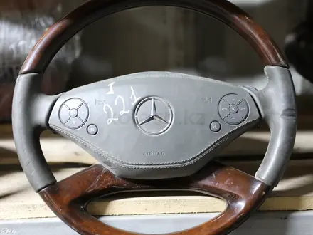Руль Mercedes S-class W221 (221)үшін70 000 тг. в Алматы
