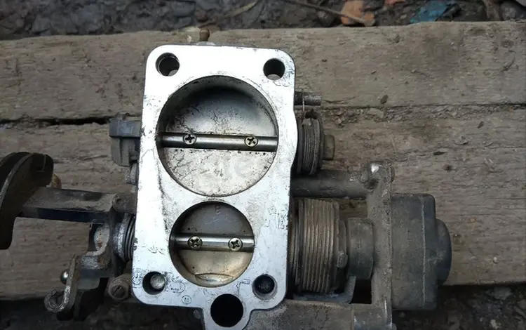 Дроссельная заслонкаүшін10 000 тг. в Алматы