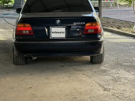 BMW 528 1998 года за 3 800 000 тг. в Кызылорда – фото 11