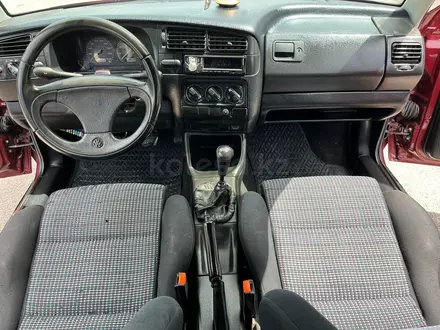 Volkswagen Golf 1993 года за 820 000 тг. в Алматы – фото 4