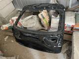 Багажник с дефектами на Lexus RX за 300 000 тг. в Алматы