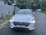 Hyundai Sonata 2021 годаfor12 500 000 тг. в Алматы