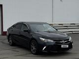 Toyota Camry 2015 года за 6 800 000 тг. в Атырау