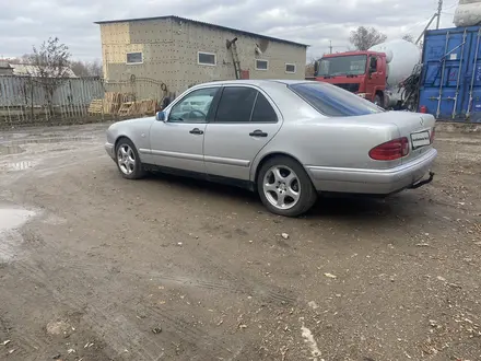 Mercedes-Benz E 230 1997 года за 3 000 000 тг. в Астана – фото 3