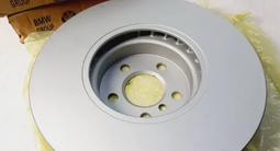 ТОРМОЗНЫЕ ДИСКИ И КОЛОДКИ BMW за 39 990 тг. в Астана – фото 2
