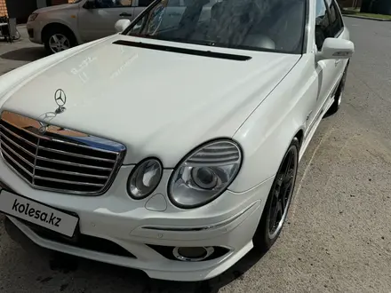 Mercedes-Benz E 55 AMG 2004 года за 11 000 000 тг. в Павлодар – фото 15