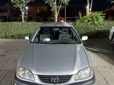 Toyota Avensis, 2001