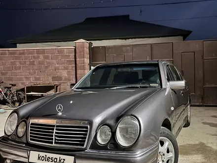 Mercedes-Benz E 230 1996 года за 2 400 000 тг. в Кызылорда – фото 3