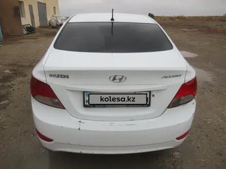 Hyundai Accent 2013 года за 3 363 333 тг. в Актобе – фото 2