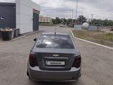 Chevrolet Aveo 2013 года за 2 800 000 тг. в Актобе – фото 2