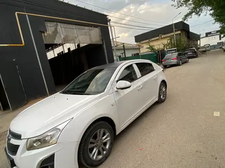 Chevrolet Cruze 2013 года за 3 350 000 тг. в Алматы – фото 2