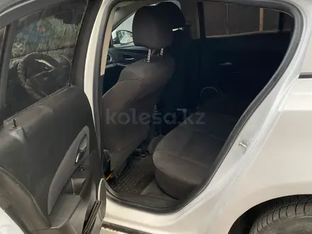 Chevrolet Cruze 2013 года за 3 350 000 тг. в Алматы – фото 13
