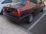 Volkswagen Vento 1994 года за 1 000 000 тг. в Астана – фото 2