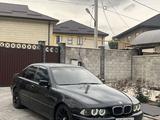 BMW 528 1998 годаүшін2 900 000 тг. в Алматы