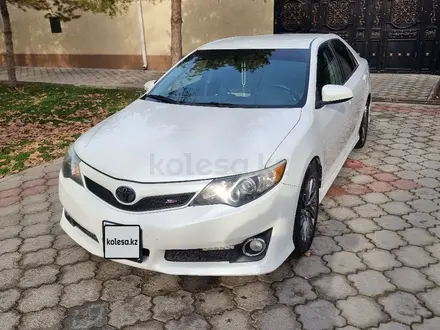 Toyota Camry 2014 года за 8 500 000 тг. в Шымкент – фото 2