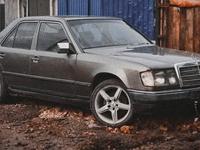 Mercedes-Benz E 230 1989 годаfor1 300 000 тг. в Петропавловск