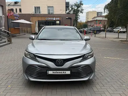 Toyota Camry 2019 года за 9 200 000 тг. в Семей – фото 6