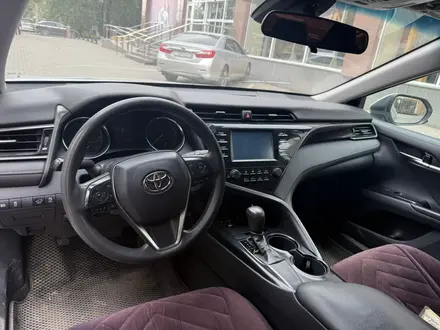 Toyota Camry 2019 года за 9 200 000 тг. в Семей – фото 9