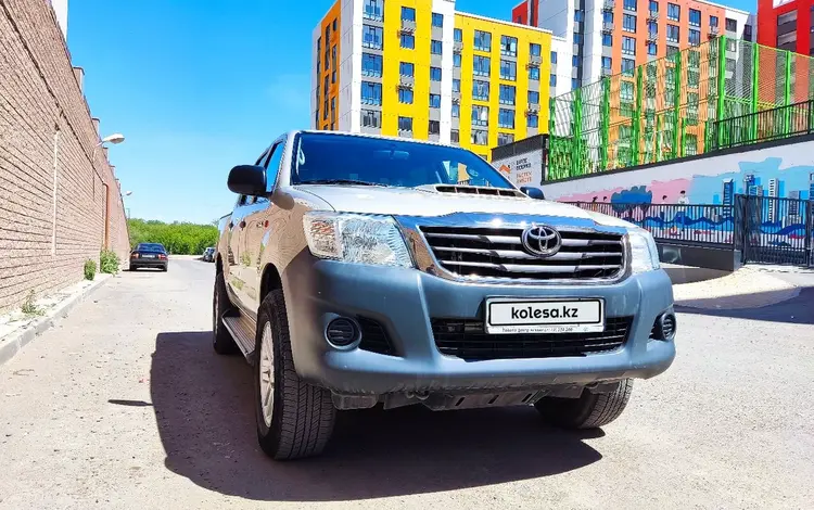 Toyota Hilux 2015 года за 11 500 000 тг. в Нур-Султан (Астана)