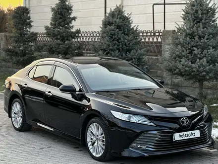 Toyota Camry 2019 года за 14 900 000 тг. в Шымкент – фото 3