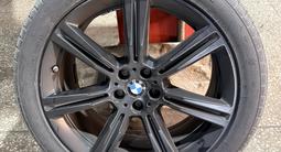 Оригинальные диски BMW X5 G05 R20 за 600 000 тг. в Алматы
