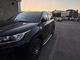 Toyota Highlander 2017 года за 20 000 000 тг. в Астана – фото 2