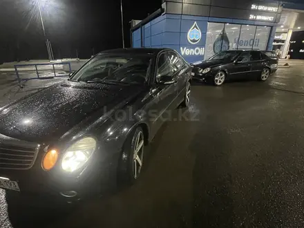 Mercedes-Benz E 200 2008 года за 5 000 000 тг. в Уральск – фото 3