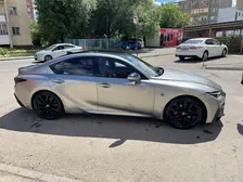 Lexus is-350, 2021