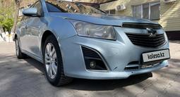 Chevrolet Cruze 2013 года за 3 690 000 тг. в Караганда – фото 2