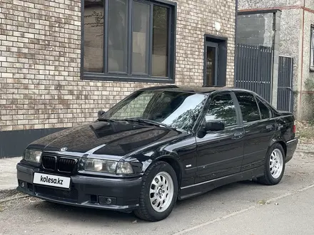 BMW 328 1998 года за 3 950 000 тг. в Алматы – фото 3