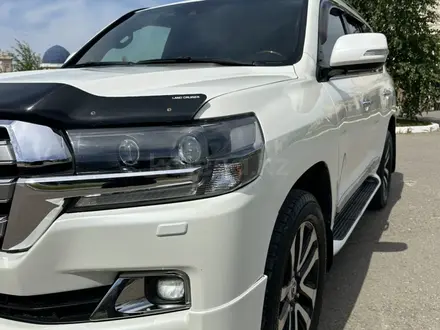 Toyota Land Cruiser 2017 года за 31 000 000 тг. в Уральск – фото 2