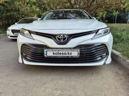 Toyota Camry 2020 года за 14 000 000 тг. в Алматы – фото 6