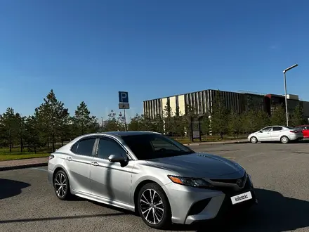 Toyota Camry 2019 года за 12 500 000 тг. в Астана – фото 8