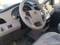 Toyota Sienna 2010 годаfor6 300 000 тг. в Актау – фото 3