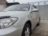 Toyota Camry 2004 года за 7 800 000 тг. в Туркестан – фото 3